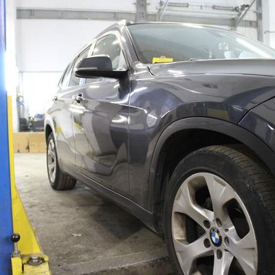 BMW X1 2014. Ремонт с покраской двери и крыла